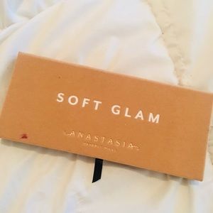 Soft Glam Anastasia Beverly Hills Palette
